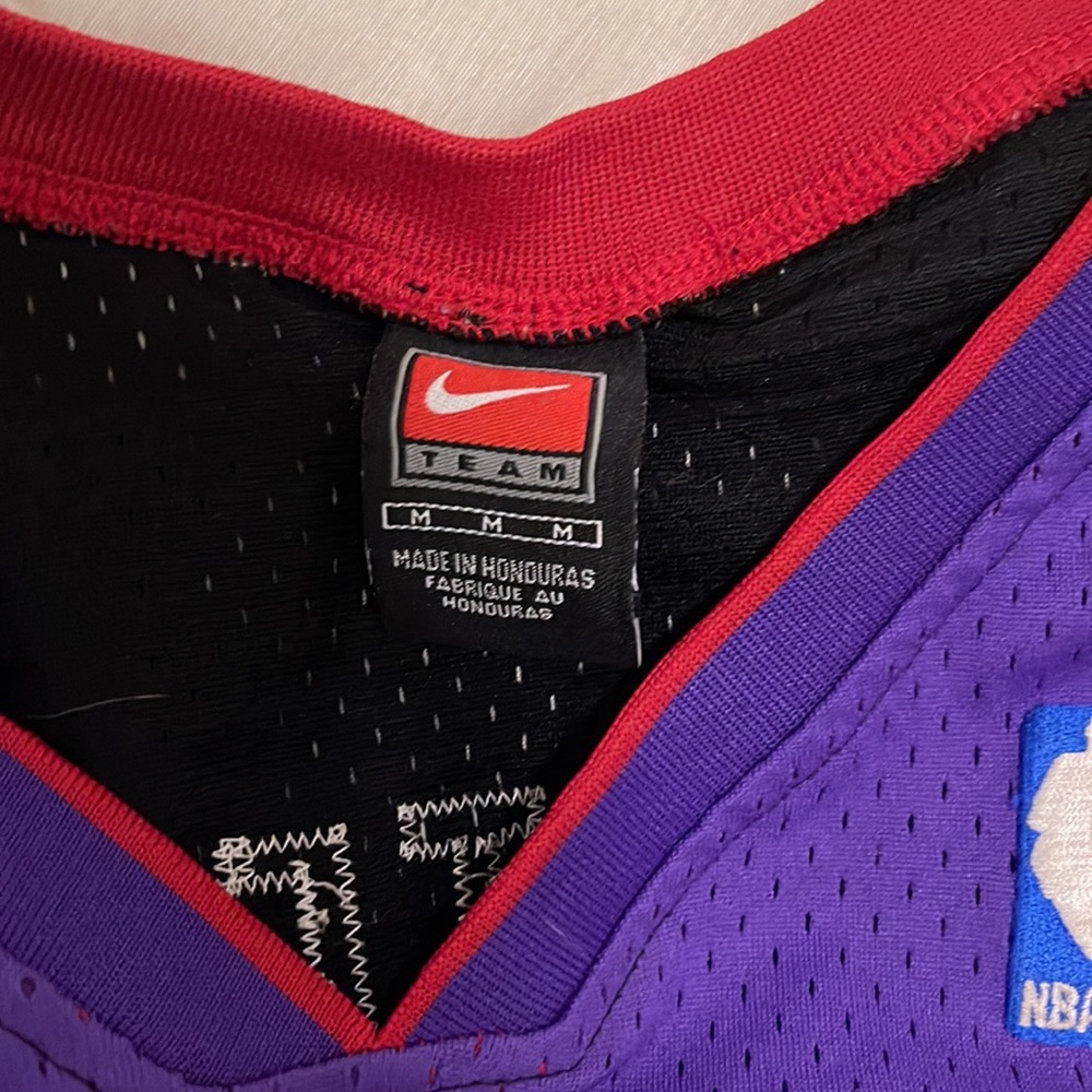 Vince carter purple Toronto jersey - Picture 3 of 4
